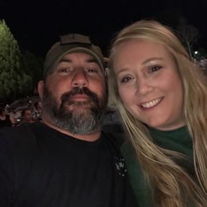 Meet your Posher, Laura a